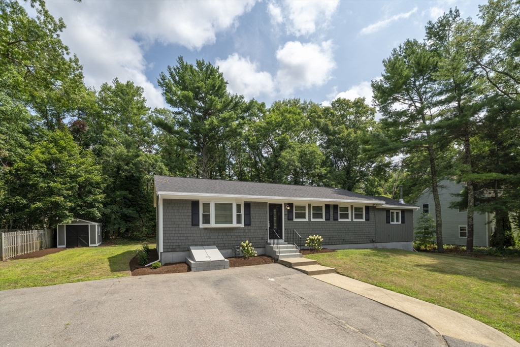 99 S Meadow Rd, Carver, Massachusetts, 3 Bedrooms Bedrooms, 6 Rooms Rooms,1 BathroomBathrooms,Residential,For Sale,S Meadow Rd,73556767
