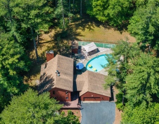 47 Walnut Plain Rd, Rochester, Massachusetts, 3 Bedrooms Bedrooms, 6 Rooms Rooms,2 BathroomsBathrooms,Residential,For Sale,Walnut Plain Rd,73530025