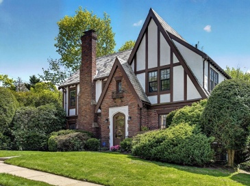 16 Lancaster Rd, Newton, Massachusetts, 4 Bedrooms Bedrooms, 8 Rooms Rooms,2.5 BathroomsBathrooms,Residential,For Sale,Lancaster Rd,73524958