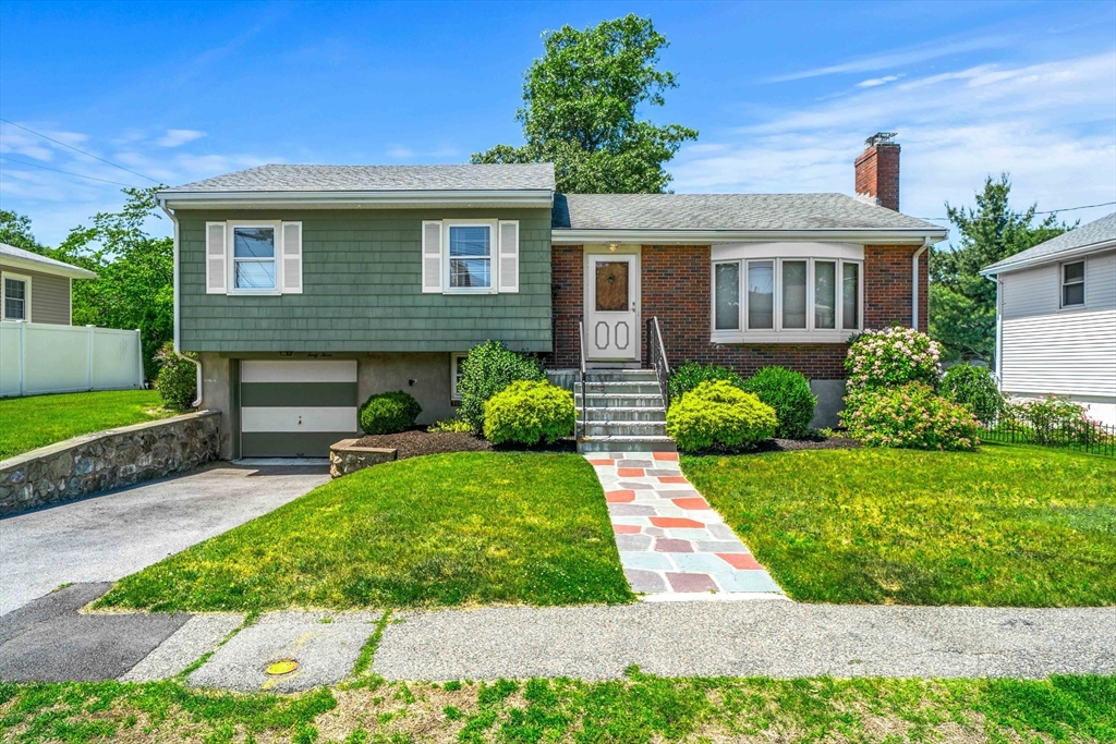 43 Doonan St, Medford, Massachusetts, 3 Bedrooms Bedrooms, 8 Rooms Rooms,1.5 BathroomsBathrooms,Residential,For Sale,Doonan St,73534196