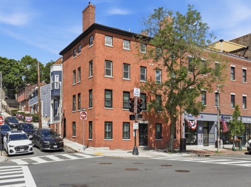 231 Main St, Boston, Massachusetts, 3 Bedrooms Bedrooms, 6 Rooms Rooms,2 BathroomsBathrooms,Residential,For Sale,Main St,73537188