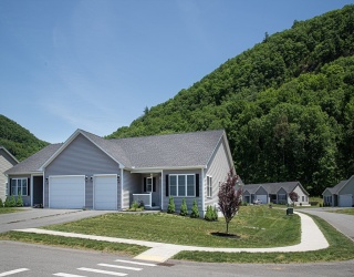 9 Gray Lock Lane, Deerfield, Massachusetts, 2 Bedrooms Bedrooms, 5 Rooms Rooms,2 BathroomsBathrooms,Residential,For Sale,Gray Lock Lane,73533815