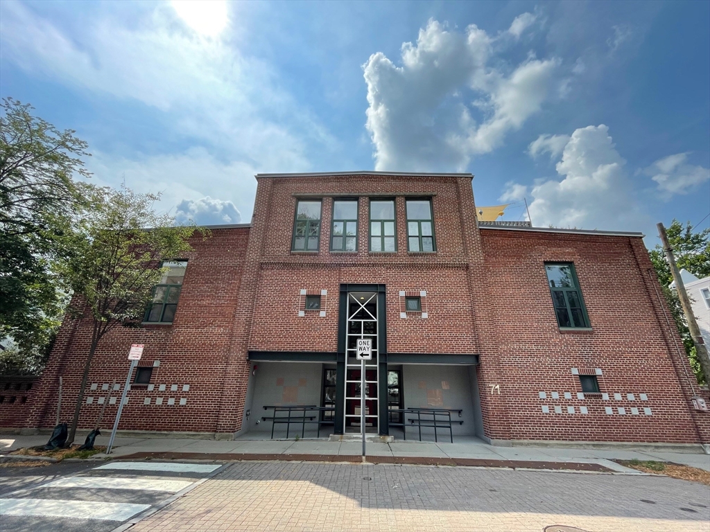71 Fulkerson Street, Cambridge, Massachusetts, 2 Bedrooms Bedrooms, 7 Rooms Rooms,2 BathroomsBathrooms,Residential Lease,For Rent,Fulkerson Street,73556629