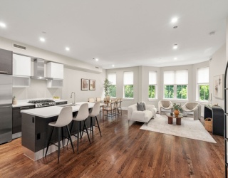 10 St George, Boston, Massachusetts, 2 Bedrooms Bedrooms, 5 Rooms Rooms,2 BathroomsBathrooms,Residential,For Sale,St George,73556635