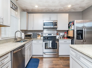 132 Dolphin Ave, Revere, Massachusetts, 1 Bedroom Bedrooms, 4 Rooms Rooms,1.5 BathroomsBathrooms,Residential Lease,For Rent,Dolphin Ave,73556651 132 Dolphin Ave, Revere, Massachusetts, 1 Bedroom Bedrooms, 4 Rooms Rooms,1.5 BathroomsBathrooms,Residential Lease,For Rent,Dolphin Ave,73556651