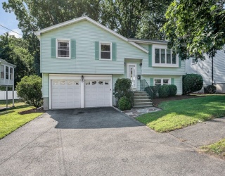 5 Jeremiah Cir, Medford, Massachusetts, 3 Bedrooms Bedrooms, 6 Rooms Rooms,2 BathroomsBathrooms,Residential,For Sale,Jeremiah Cir,73556954