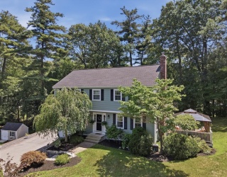 4 Martin Circle, Hudson, Massachusetts, 4 Bedrooms Bedrooms, 9 Rooms Rooms,2.5 BathroomsBathrooms,Residential,For Sale,Martin Circle,73556964