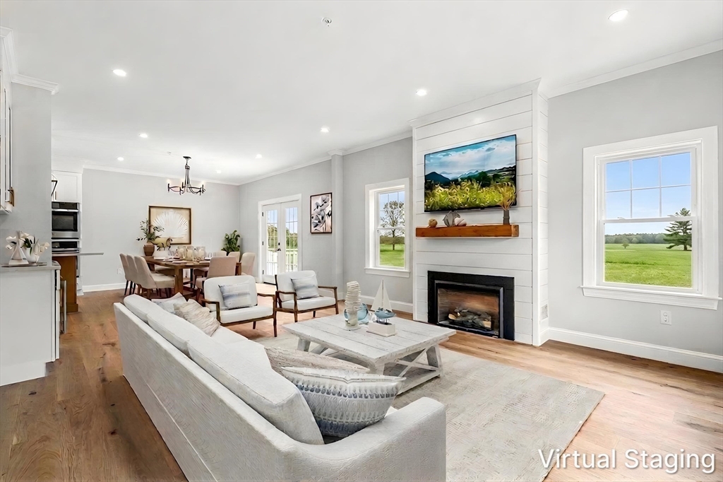 13 Whitman Circle, Bellingham, Massachusetts, 2 Bedrooms Bedrooms, 6 Rooms Rooms,2.5 BathroomsBathrooms,Residential,For Sale,Whitman Circle,73556973