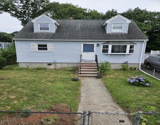 135 Crane St, Dedham, Massachusetts, 4 Bedrooms Bedrooms, 6 Rooms Rooms,1 BathroomBathrooms,Residential,For Sale,Crane St,73556950