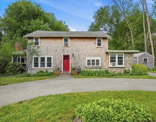 354 High St, Pembroke, Massachusetts, 4 Bedrooms Bedrooms, 11 Rooms Rooms,2 BathroomsBathrooms,Residential,For Sale,High St,73532559