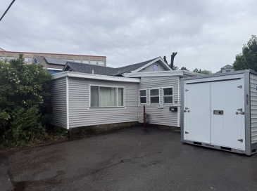 33 Avalon St, Revere, Massachusetts, 2 Bedrooms Bedrooms, 4 Rooms Rooms,2.5 BathroomsBathrooms,Residential,For Sale,Avalon St,73556980