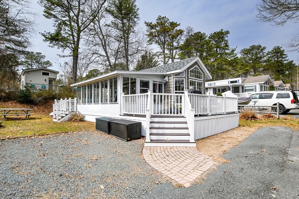 185 Cotuit Rd, Sandwich, Massachusetts, 2 Bedrooms Bedrooms, 5 Rooms Rooms,1 BathroomBathrooms,Residential,For Sale,Cotuit Rd,73556985