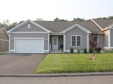 308 Miller Street, Ludlow, Massachusetts 01056, 2 Bedrooms Bedrooms, 4 Rooms Rooms,2 BathroomsBathrooms,Residential,For Sale,Miller Street,73131417