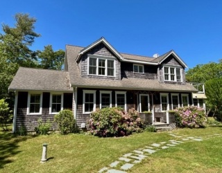 2 Paddock Circle Ch210, Chilmark, Massachusetts 02535, 3 Bedrooms Bedrooms, 7 Rooms Rooms,2.5 BathroomsBathrooms,Residential Lease,For Rent,Paddock Circle Ch210,73007684