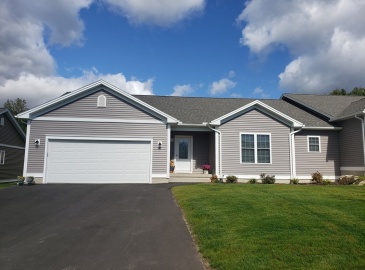 308 Miller Street, Ludlow, Massachusetts 01056, 2 Bedrooms Bedrooms, 4 Rooms Rooms,2 BathroomsBathrooms,Residential,For Sale,Miller Street,73131418