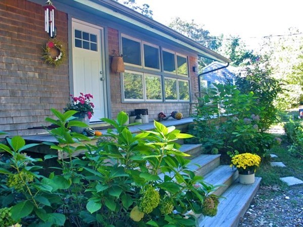 100 Franklin Terrace Vh411, Tisbury, Massachusetts 02568, 3 Bedrooms Bedrooms, 6 Rooms Rooms,1.5 BathroomsBathrooms,Residential Lease,For Rent,Franklin Terrace Vh411,72853547