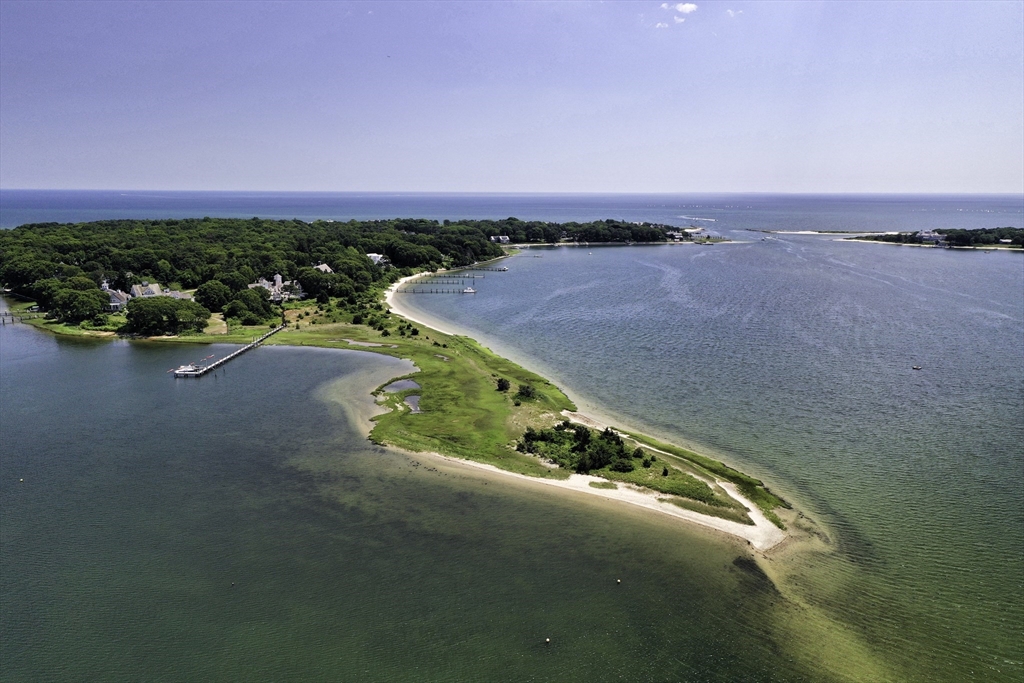 255 Bayberry Way, Barnstable, Massachusetts 02655, 7 Bedrooms Bedrooms, 9 Rooms Rooms,6 BathroomsBathrooms,Residential,For Sale,Bayberry Way,73016268