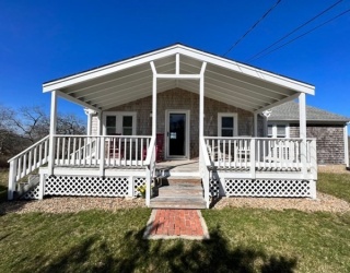 849 State Rd Aq607, Aquinnah, Massachusetts 02535, 3 Bedrooms Bedrooms, 6 Rooms Rooms,2 BathroomsBathrooms,Residential Lease,For Rent,State Rd Aq607,73121622
