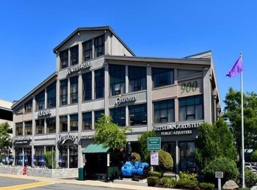 900 Cummings Center, Beverly, Massachusetts 01915, ,Commercial Lease,For Rent,Cummings Center,73170151
