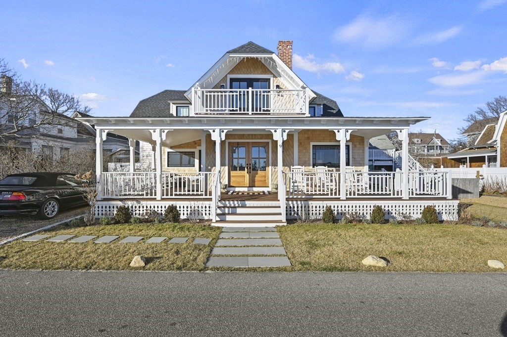9 Tuckernuck Ave, Oak Bluffs, Massachusetts, 9 Bedrooms Bedrooms, 15 Rooms Rooms,6.5 BathroomsBathrooms,Residential Lease,For Rent,Tuckernuck Ave,73193364
