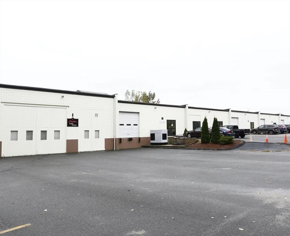 93 West St, Medfield, Massachusetts, ,Commercial Lease,For Rent,West St,73198978