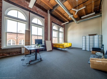 555 Pleasant St, New Bedford, Massachusetts, ,Commercial Lease,For Rent,Pleasant St,73088238