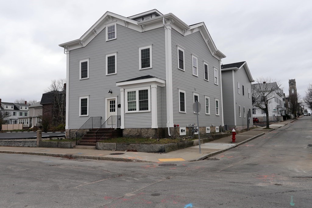 899 Pleasant St, New Bedford, Massachusetts, ,Commercial Lease,For Rent,Pleasant St,73203033