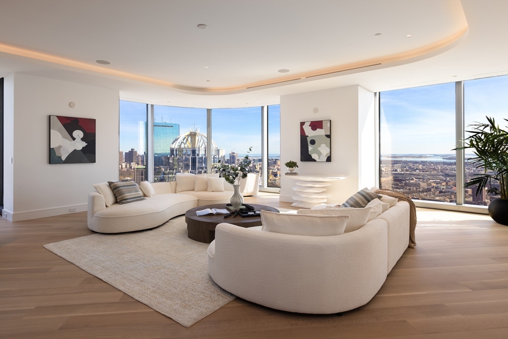 1 Dalton St, Boston, Massachusetts, 3 Bedrooms Bedrooms, 8 Rooms Rooms,4.5 BathroomsBathrooms,Residential,For Sale,Dalton St,73205400