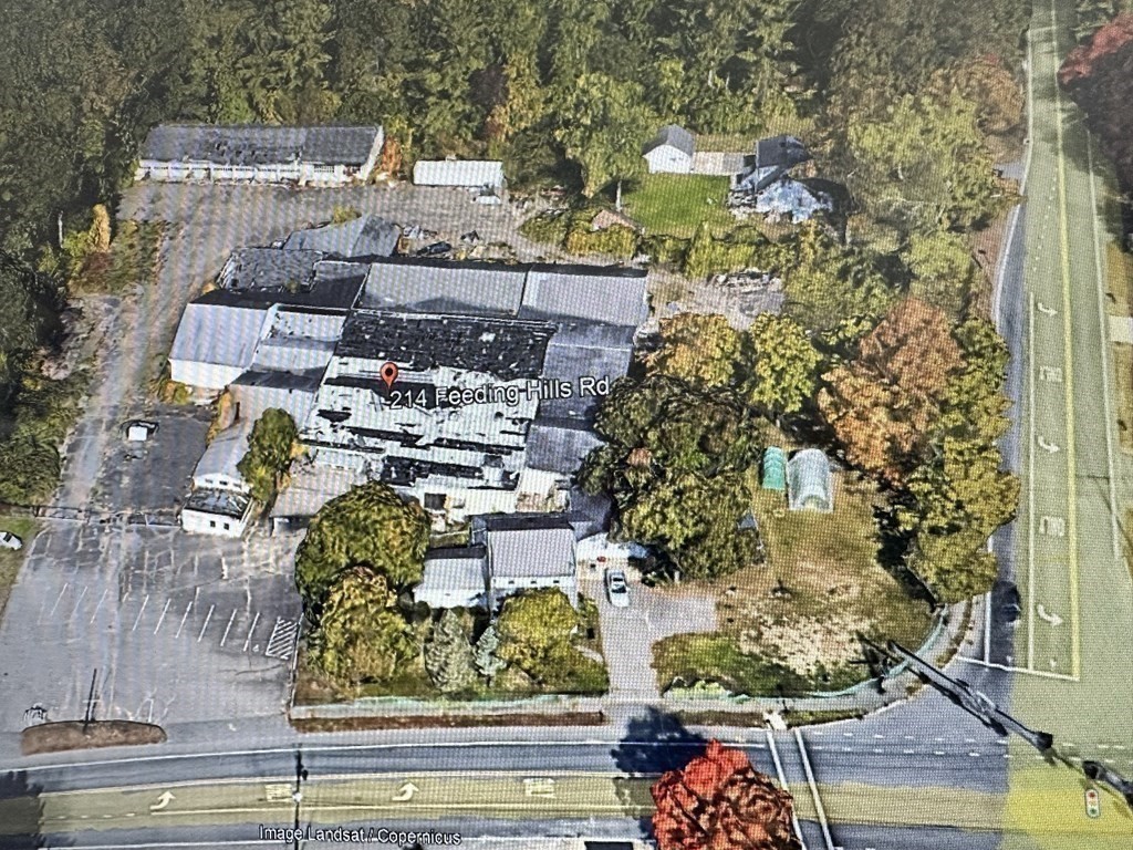 214 Feeding Hills Rd, Southwick, Massachusetts, ,Commercial Sale,For Sale,Feeding Hills Rd,73115768