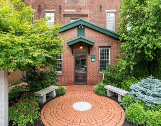 21 Water Street, Amesbury, Massachusetts, ,Commercial Lease,For Rent,Water Street,73217981