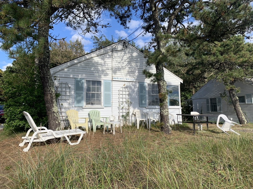 260 Kendrick Ave, Wellfleet, Massachusetts, 3 Bedrooms Bedrooms, 4 Rooms Rooms,1 BathroomBathrooms,Residential,For Sale,Kendrick Ave,73092672