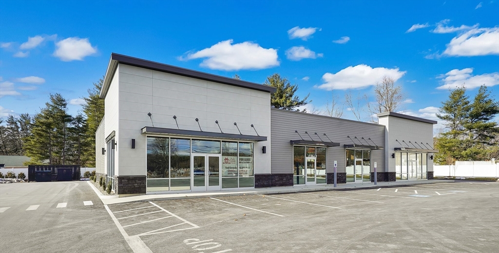 212 Southampton Road, Westfield, Massachusetts, ,Commercial Lease,For Rent,Southampton Road,73224600