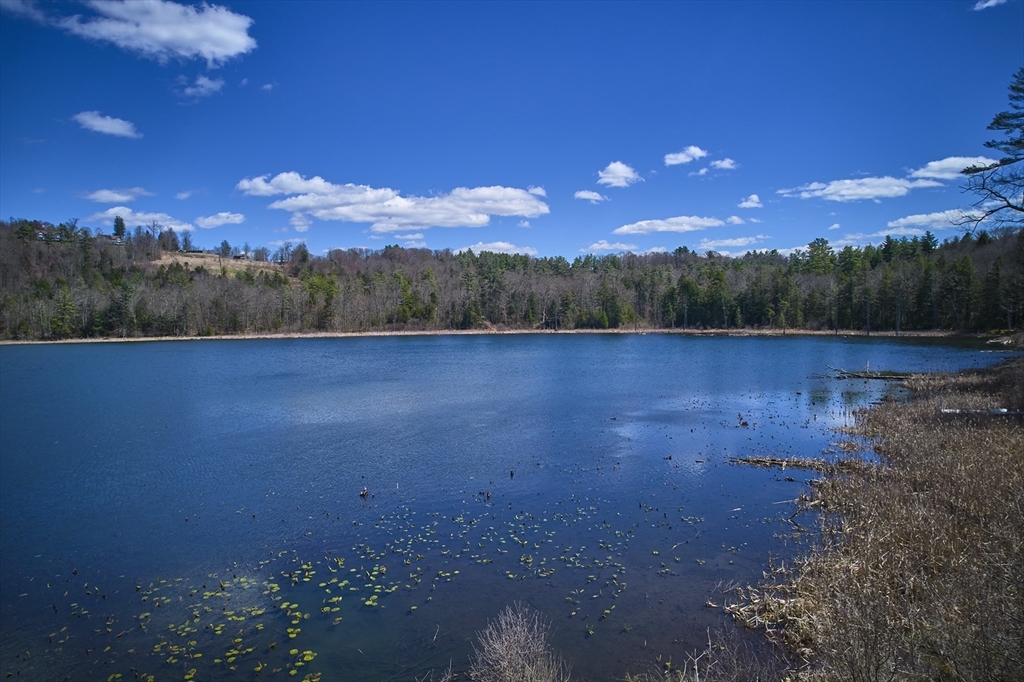 9 Wheatley, Stockbridge, Massachusetts, ,Land,For Sale,Wheatley,73226129