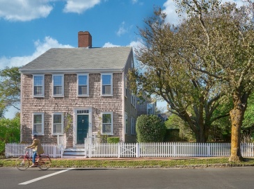 33 Milk Street, Nantucket, Massachusetts, 8 Bedrooms Bedrooms, 10 Rooms Rooms,4.5 BathroomsBathrooms,Residential Lease,For Rent,Milk Street,73226891