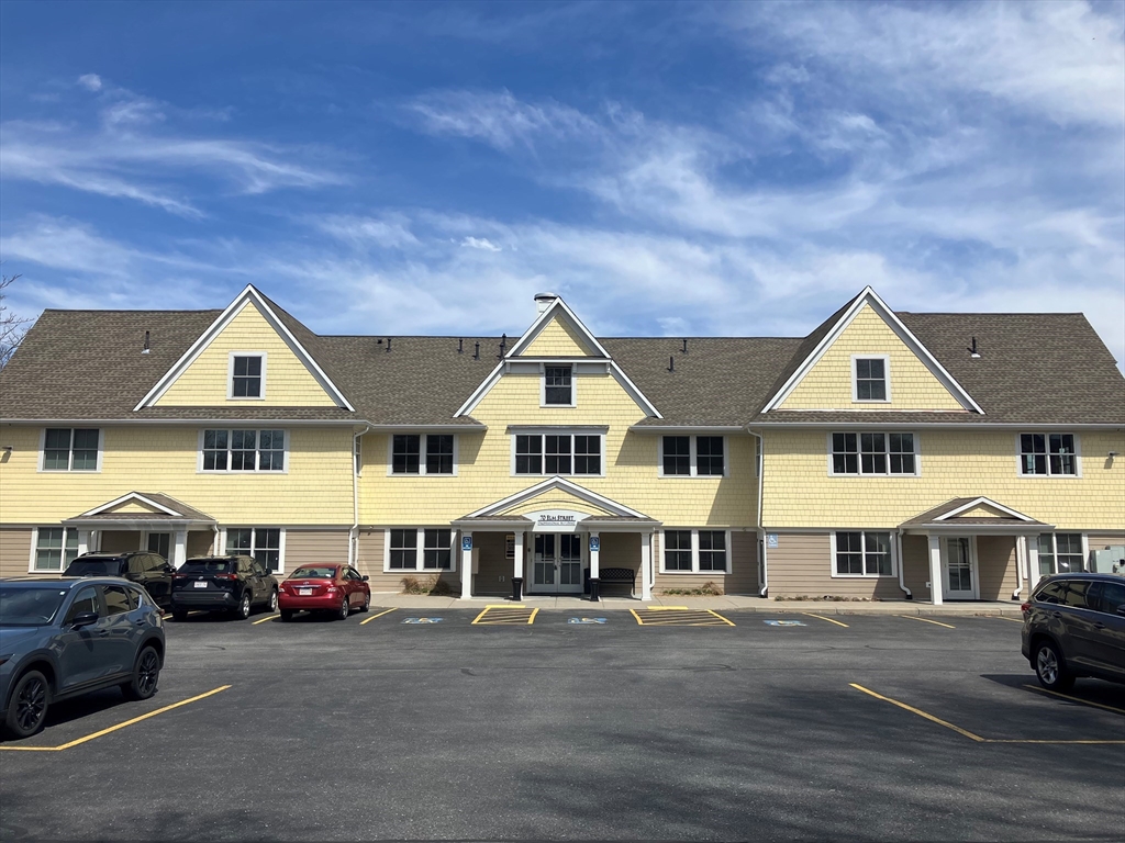 70 Elm St, Worcester, Massachusetts, ,Commercial Lease,For Rent,Elm St,73232737