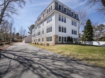 324 Front Street, Marion, Massachusetts, 3 Bedrooms Bedrooms, 5 Rooms Rooms,3 BathroomsBathrooms,Residential,For Sale,Front Street,72960897