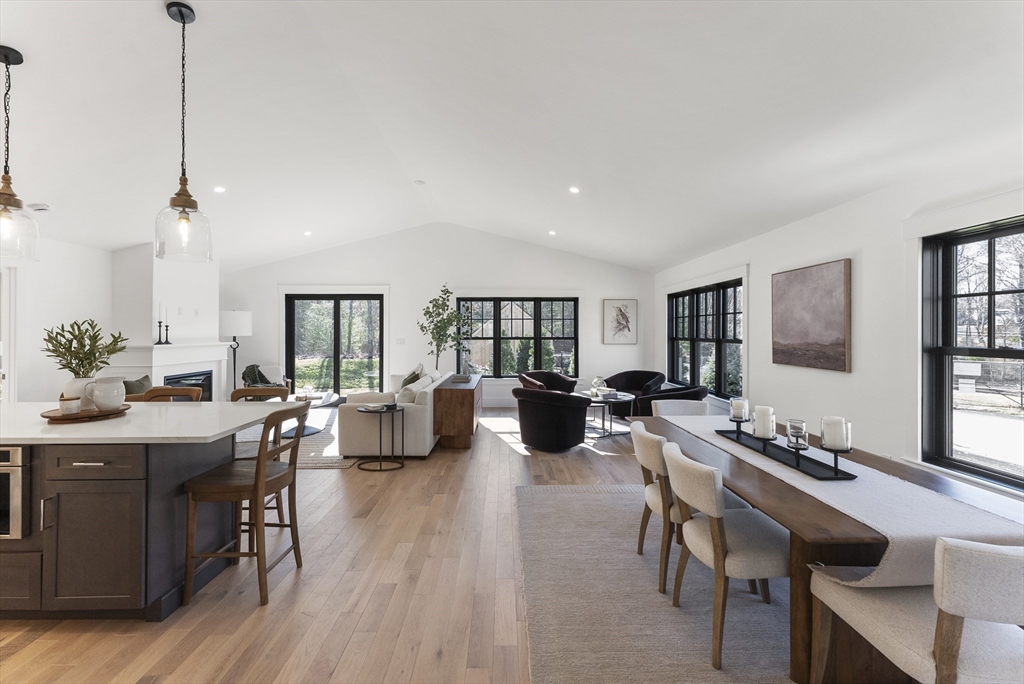 46 Sandwich Road, Plymouth, Massachusetts, 2 Bedrooms Bedrooms, 8 Rooms Rooms,2.5 BathroomsBathrooms,Residential,For Sale,Sandwich Road,73250444