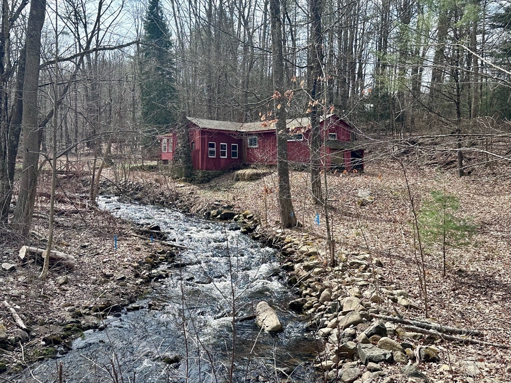 7 Dudleyville Rd, Leverett, Massachusetts, 2 Bedrooms Bedrooms, 5 Rooms Rooms,1 BathroomBathrooms,Land,For Sale,Dudleyville Rd,73222373