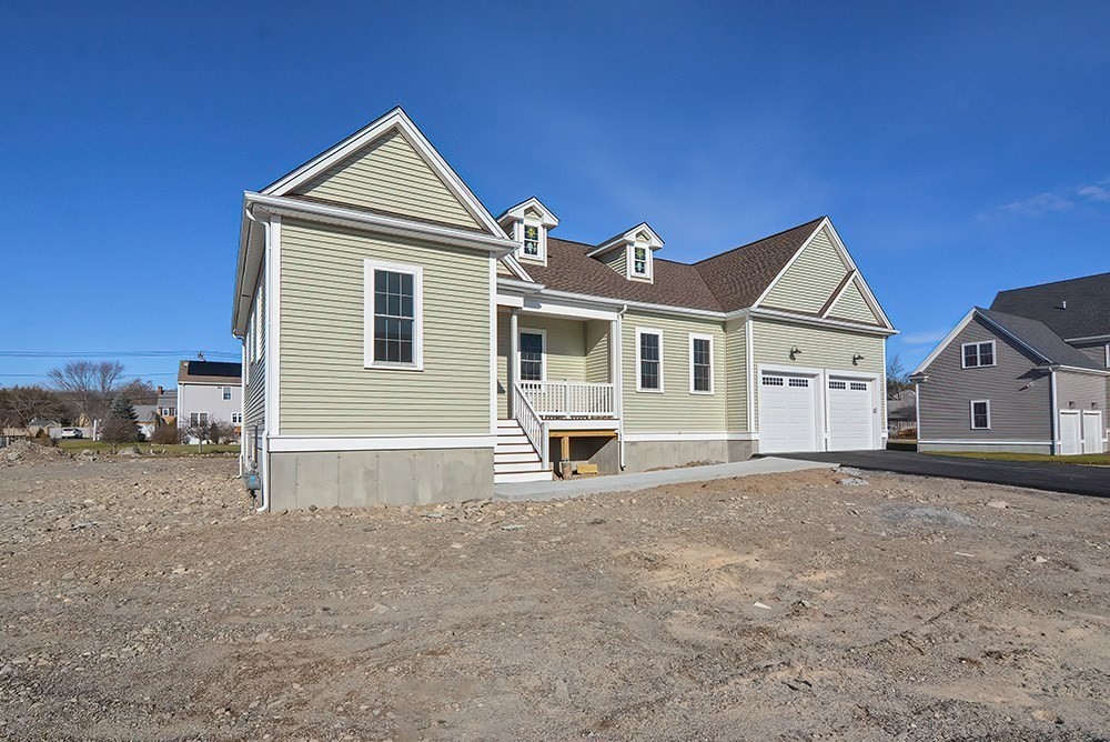 2 Clubhouse Way, Rehoboth, Massachusetts, 3 Bedrooms Bedrooms, 5 Rooms Rooms,2.5 BathroomsBathrooms,Residential,For Sale,Clubhouse Way,73259373