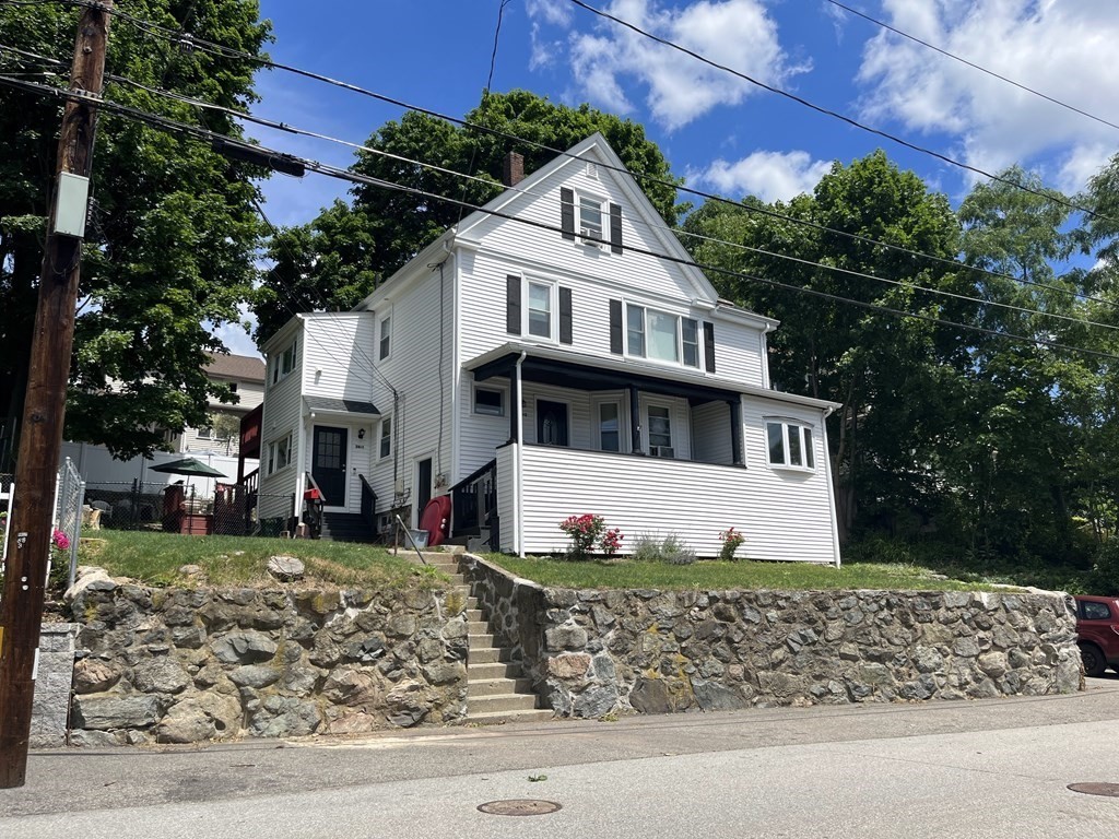 24 Elson Road, Waltham, Massachusetts, 4 Bedrooms Bedrooms, 6 Rooms Rooms,1 BathroomBathrooms,Residential Lease,For Rent,Elson Road,73107278