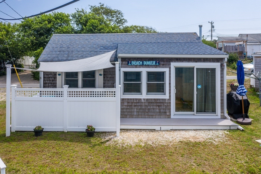 218 Old Wharf Road, Dennis, Massachusetts, 2 Bedrooms Bedrooms, 3 Rooms Rooms,1 BathroomBathrooms,Residential,For Sale,Old Wharf Road,73266866