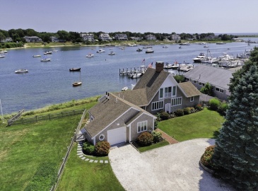 15 Ship Shops Way, Yarmouth, Massachusetts, 3 Bedrooms Bedrooms, 8 Rooms Rooms,2 BathroomsBathrooms,Residential,For Sale,Ship Shops Way,73276226