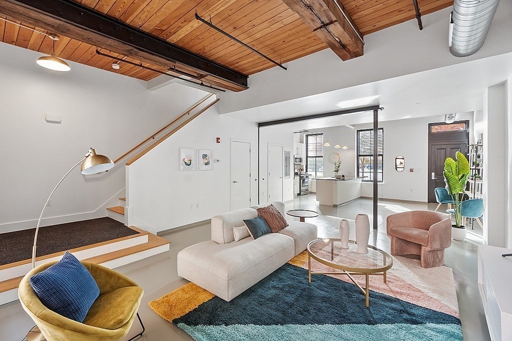 160 Water St, Williamstown, Massachusetts, 2 Bedrooms Bedrooms, 3 Rooms Rooms,1.5 BathroomsBathrooms,Residential,For Sale,Water St,73278950