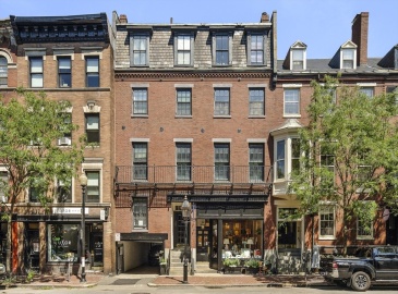 133-135 Charles Street, Boston, Massachusetts, 6 Bedrooms Bedrooms, 27 Rooms Rooms,7.5 BathroomsBathrooms,Residential Income,For Sale,Charles Street,73283905