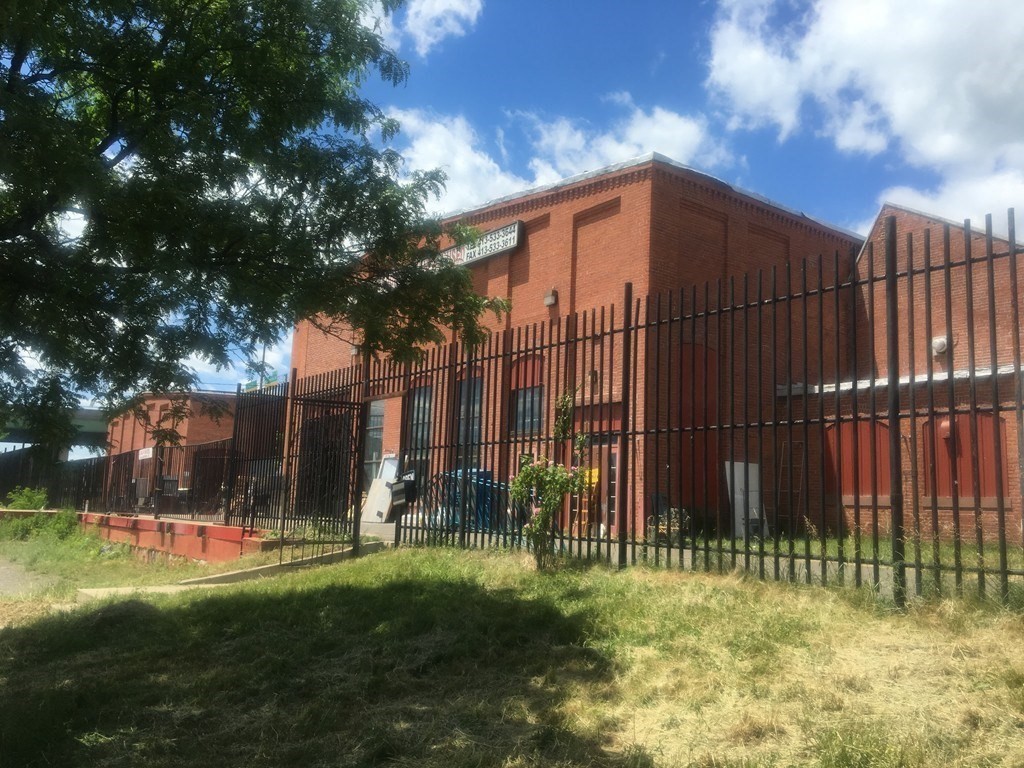 60-66 Jackson St, Holyoke, Massachusetts, ,Commercial Sale,For Sale,Jackson St,73286097