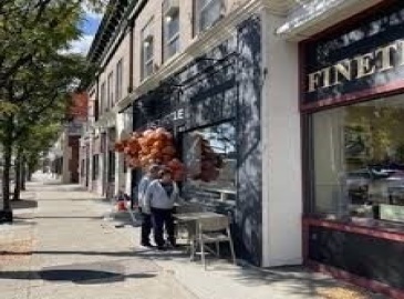 813 Washington St, Newton, Massachusetts, ,Commercial Lease,For Rent,Washington St,73229300