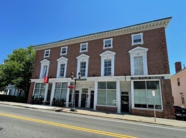 15-17 Court Street, Plymouth, Massachusetts, ,Commercial Lease,For Rent,Court Street,73296446