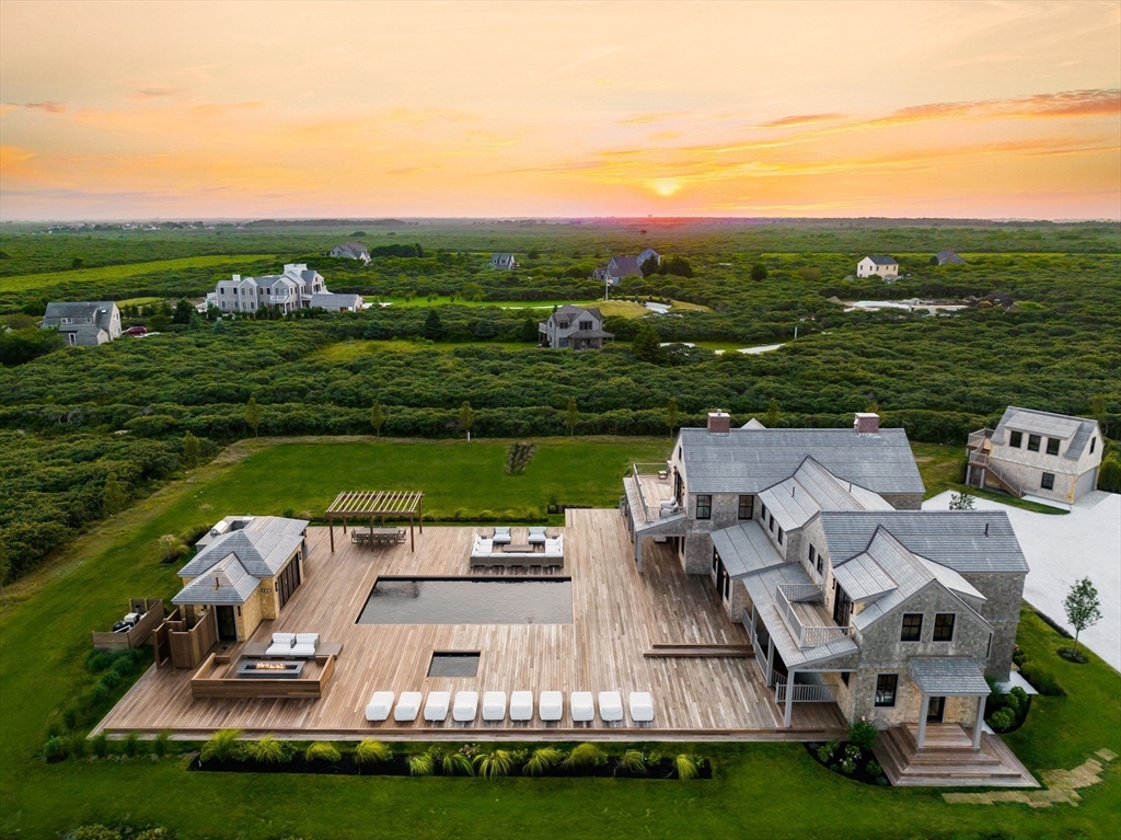 30 Devon Street - Big Dip, Nantucket, Massachusetts, 8 Bedrooms Bedrooms, 12 Rooms Rooms,10.5 BathroomsBathrooms,Residential Lease,For Rent,Devon Street - Big Dip,73300822