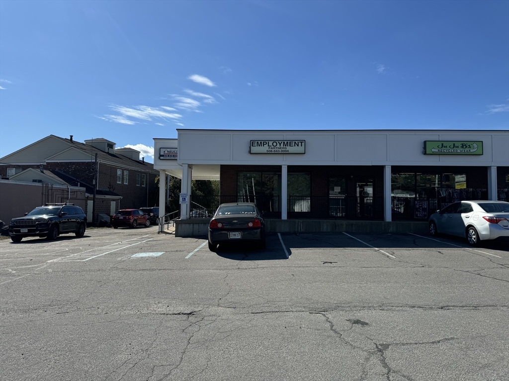 560 Kelley Boulevard, North Attleboro, Massachusetts, ,Commercial Lease,For Rent,Kelley Boulevard,73304556