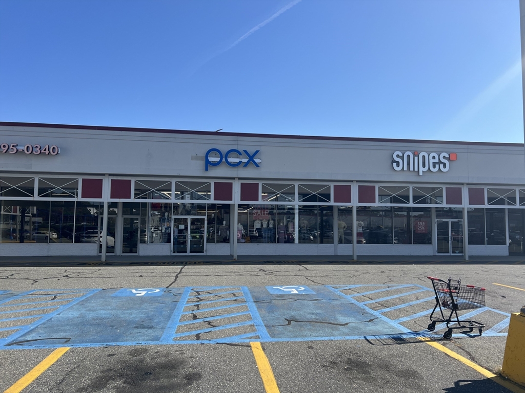 1024 Kings Hwy, New Bedford, Massachusetts, ,Commercial Lease,For Rent,Kings Hwy,73304642